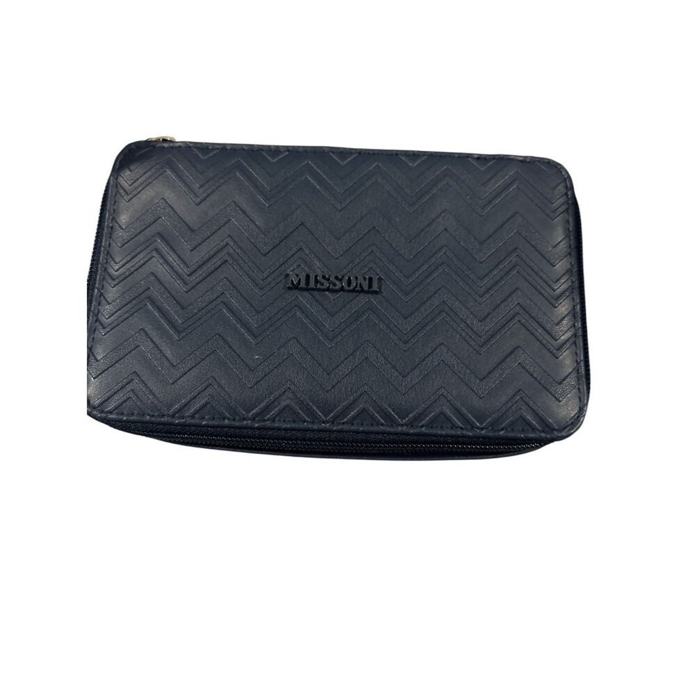 MISSONI Delta One® 1st Class Amenity Kit Makeup Bag Leather and Toiletry Items